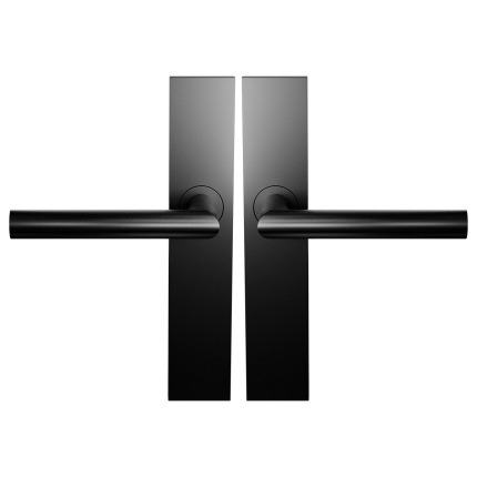 BLA115 zwart deurkruk op schild recht.