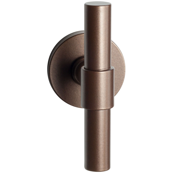 GPF3046 Bronze bl kruiskr op rozet links